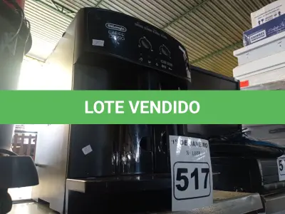 LOTE 517 - 01 CAFETEIRA DELONGHI. (NO ESTADO) ATENÇÃO! FAZER A VISITAÇÃO ANTES DE ARREMATAR, NÃO SABEMOS SE FUNCIONA. LEILÃO NÃO TEM GARANTIA E NEM DEVOLUÇÃO, SUJEITO A POSSÍVEIS AVARIAS VISÍVEIS/OCULTAS E/OU AUSÊNCIA DE COMPONENTES.