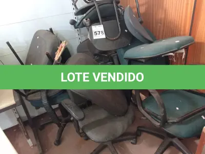 LOTE 578 - 01 LOTE COM VÁRIAS CADEIRA DE ESCRITÓRIO MARCAS E MODELOS DIVERSOS. (NO ESTADO) ATENÇÃO! FAZER A VISITAÇÃO ANTES DE ARREMATAR, NÃO SABEMOS SE FUNCIONA. LEILÃO NÃO TEM GARANTIA E NEM DEVOLUÇÃO, SUJEITO A POSSÍVEIS AVARIAS VISÍVEIS/OCULTAS E/OU AUSÊNCIA DE COMPONENTES.