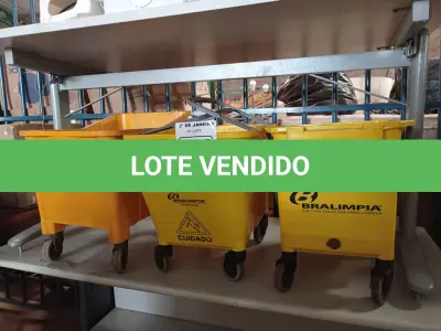 LOTE 168 - 03 BALDES DE LIMPEZA COM RODINHAS. (NO ESTADO) ATENÇÃO! FAZER A VISITAÇÃO ANTES DE ARREMATAR, NÃO SABEMOS SE FUNCIONA. LEILÃO NÃO TEM GARANTIA E NEM DEVOLUÇÃO, SUJEITO A POSSÍVEIS AVARIAS VISÍVEIS/OCULTAS E/OU AUSÊNCIA DE COMPONENTES.