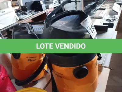 LOTE 195 - 02 ASPIRADORES DE PÓ MARCA ELETROLUX. (NO ESTADO) ATENÇÃO! FAZER A VISITAÇÃO ANTES DE ARREMATAR, NÃO SABEMOS SE FUNCIONA. LEILÃO NÃO TEM GARANTIA E NEM DEVOLUÇÃO, SUJEITO A POSSÍVEIS AVARIAS VISÍVEIS/OCULTAS E/OU AUSÊNCIA DE COMPONENTES.