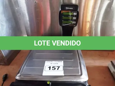 LOTE 157 - 01 BALANÇA ETIQUETADORA URANO ATÉ 30KG. (NO ESTADO, NÃO SABEMOS SE FUNCIONA. LEILÃO NÃO TEM GARANTIA E NEM DEVOLUÇÃO).