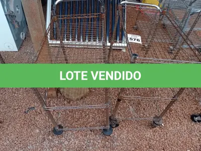 LOTE 576 - 02 CARRINHOS PARA TRANSPORTE DE ALIMENTOS. (NO ESTADO) ATENÇÃO! FAZER A VISITAÇÃO ANTES DE ARREMATAR, NÃO SABEMOS SE FUNCIONA. LEILÃO NÃO TEM GARANTIA E NEM DEVOLUÇÃO, SUJEITO A POSSÍVEIS AVARIAS VISÍVEIS/OCULTAS E/OU AUSÊNCIA DE COMPONENTES.