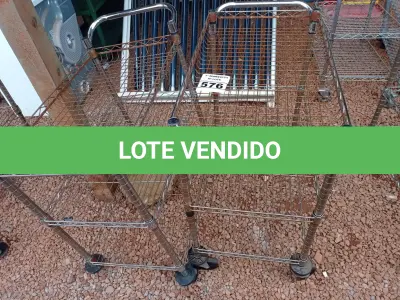 LOTE 576 - 02 CARRINHOS PARA TRANSPORTE DE ALIMENTOS. (NO ESTADO) ATENÇÃO! FAZER A VISITAÇÃO ANTES DE ARREMATAR, NÃO SABEMOS SE FUNCIONA. LEILÃO NÃO TEM GARANTIA E NEM DEVOLUÇÃO, SUJEITO A POSSÍVEIS AVARIAS VISÍVEIS/OCULTAS E/OU AUSÊNCIA DE COMPONENTES.