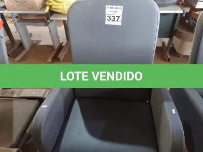 LOTE 337 - 01 POLTRONA DE DESCANSO. (NO ESTADO) ATENÇÃO! FAZER A VISITAÇÃO ANTES DE ARREMATAR, NÃO SABEMOS SE FUNCIONA. LEILÃO NÃO TEM GARANTIA E NEM DEVOLUÇÃO, SUJEITO A POSSÍVEIS AVARIAS VISÍVEIS/OCULTAS E/OU AUSÊNCIA DE COMPONENTES.