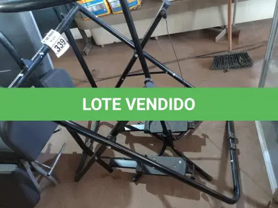 LOTE 339 - 01 APARELHO DE GINASTICA E 01 ARARA. (NO ESTADO) ATENÇÃO! FAZER A VISITAÇÃO ANTES DE ARREMATAR, NÃO SABEMOS SE FUNCIONA. LEILÃO NÃO TEM GARANTIA E NEM DEVOLUÇÃO, SUJEITO A POSSÍVEIS AVARIAS VISÍVEIS/OCULTAS E/OU AUSÊNCIA DE COMPONENTES.