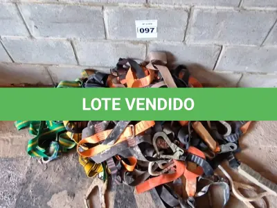 LOTE 097 - 01 LOTE COM CINTOS DE SEGURANÇA PARA OBRA (NO ESTADO)