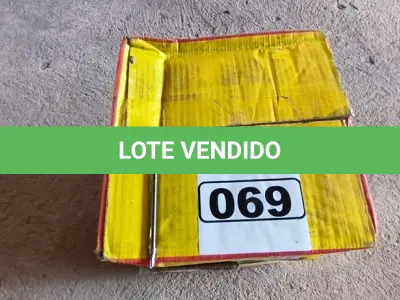 LOTE 069 - 01 LOTE DE PARAFUSOS AUTO BROCANTE PARA TELHADO. (NO ESTADO)