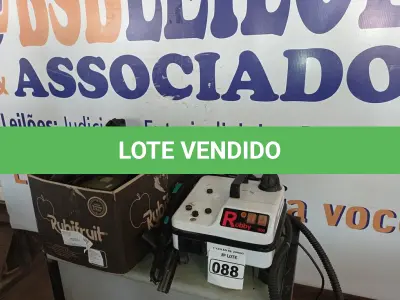 LOTE 088 - 01 ASPIRADOR DE PÓ ANTIGO MARCA ARNO E 01 VAP INDUSTRIAL ROBBY 1500 COM AVARIAS. (NO ESTADO) ATENÇÃO! FAZER A VISITAÇÃO ANTES DE ARREMATAR, NÃO SABEMOS SE FUNCIONA. LEILÃO NÃO TEM GARANTIA E NEM DEVOLUÇÃO, SUJEITO A POSSÍVEIS AVARIAS VISÍVEIS/OCULTAS E/OU AUSÊNCIA DE COMPONENTES.
