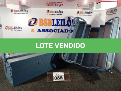 LOTE 086 - 02 MALETAS DE FERRAMENTAS VAZIAS. (NO ESTADO) ATENÇÃO! FAZER A VISITAÇÃO ANTES DE ARREMATAR, NÃO SABEMOS SE FUNCIONA. LEILÃO NÃO TEM GARANTIA E NEM DEVOLUÇÃO, SUJEITO A POSSÍVEIS AVARIAS VISÍVEIS/OCULTAS E/OU AUSÊNCIA DE COMPONENTES.
