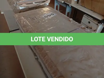 LOTE 095 - 01 - GUARDA ROUPA 3 PORTAS HOUSE (NO ESTADO, NÃO SABEMOS SE FUNCIONA. LEILÃO NÃO TEM GARANTIA E NEM DEVOLUÇÃO, SUJEITO A POSSÍVEIS AVARIAS VISÍVEIS/OCULTAS E/OU AUSÊNCIA DE COMPONENTES)