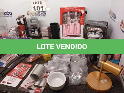 LOTE 101 - 35 - UTENSÍLIOS DOMÉSTICOS (NO ESTADO, NÃO SABEMOS SE FUNCIONA. LEILÃO NÃO TEM GARANTIA E NEM DEVOLUÇÃO, SUJEITO A POSSÍVEIS AVARIAS VISÍVEIS/OCULTAS E/OU AUSÊNCIA DE COMPONENTES)