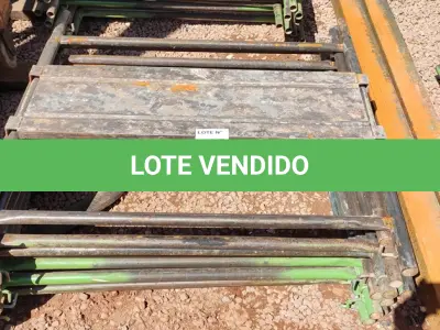 LOTE 195 - 10 PEÇAS ANDAIMES DE 1 X 1M COM 01 PLATAFORMA. (NO ESTADO, NÃO SABEMOS SE FUNCIONA. LEILÃO NÃO TEM GARANTIA E NEM DEVOLUÇÃO, SUJEITO A POSSÍVEIS AVARIAS VISÍVEIS/OCULTAS E/OU AUSÊNCIA DE COMPONENTES)