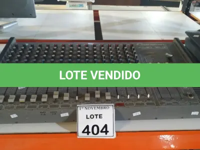 LOTE 404 - 01 MESA DE SOM MODELO AMC 16.3 MARCA CICLOTRON. (NO ESTADO) ATENÇÃO! FAZER A VISITAÇÃO ANTES DE ARREMATAR, NÃO SABEMOS SE FUNCIONA, LEILÃO NÃO TEM GARANTIA E NEM DEVOLUÇÃO, SUJEITO A POSSÍVEIS AVARIAS VISÍVEIS/OCULTAS E/OU AUSÊNCIA DE COMPONENTES.