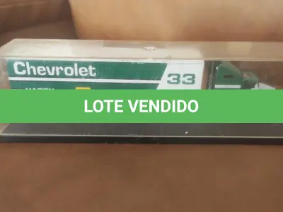 LOTE 196 - 01 CAMINHÃO SEMI-CAMINHÃO COM CABINE FUNDIDA EM ESCALA 1:87 DA RACING CHAMPIONS #33 HARRY GANT, 1994 E2,COMPRADA EM LOJAS DE ANTIGUIDADES DOS EUA. (NO ESTADO) ATENÇÃO! FAZER A VISITAÇÃO ANTES DE ARREMATAR, NÃO SABEMOS SE FUNCIONA, LEILÃO NÃO TEM GARANTIA E NEM DEVOLUÇÃO, SUJEITO A POSSÍVEIS AVARIAS VISÍVEIS/OCULTAS E/OU AUSÊNCIA DE COMPONENTES.