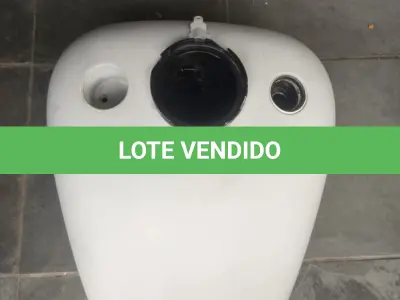 LOTE 393 - 01 TANQUE DE MOTO ROAD KING. (NO ESTADO) ATENÇÃO! FAZER A VISITAÇÃO ANTES DE ARREMATAR, NÃO SABEMOS SE FUNCIONA, LEILÃO NÃO TEM GARANTIA E NEM DEVOLUÇÃO, SUJEITO A POSSÍVEIS AVARIAS VISÍVEIS/OCULTAS E/OU AUSÊNCIA DE COMPONENTES.