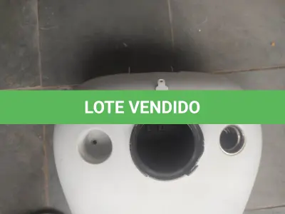 LOTE 393 - 01 TANQUE DE MOTO ROAD KING. (NO ESTADO) ATENÇÃO! FAZER A VISITAÇÃO ANTES DE ARREMATAR, NÃO SABEMOS SE FUNCIONA, LEILÃO NÃO TEM GARANTIA E NEM DEVOLUÇÃO, SUJEITO A POSSÍVEIS AVARIAS VISÍVEIS/OCULTAS E/OU AUSÊNCIA DE COMPONENTES.