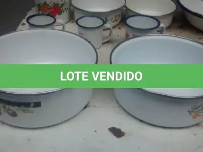 LOTE 522 - 01 LOTE COM VASILHAS ESMALTADAS ANTIGAS VARIOS MODELOS