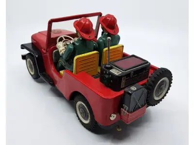 LOTE 089 - RARÍSSIMO JEEP FIRE COMMAND CAR  DA T.N. IMPORTADO DO JAPÃO COM A CAIXA ORIGINAL  ; MUITO BOM ESTADO DE CONSERVAÇÃO PEÇA RARA DE SE ACHAR NESSE ESTADO (NO ESTADO)