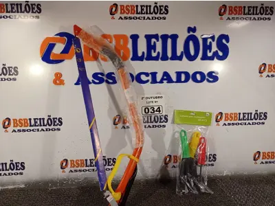 LOTE 034 - 01 CONJUNTO PARA JARDINAGEM E 01 ARCO DE SERRA 20”. (NO ESTADO) ATENÇÃO! FAZER A VISITAÇÃO ANTES DE ARREMATAR, NÃO SABEMOS SE FUNCIONA. LEILÃO NÃO TEM GARANTIA E NEM DEVOLUÇÃO, SUJEITO A POSSÍVEIS AVARIAS VISÍVEIS/OCULTAS E/OU AUSÊNCIA DE COMPONENTES.