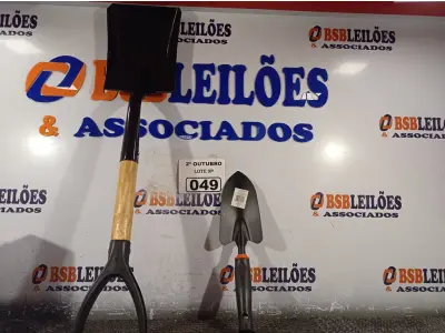 LOTE 049 - 01 ESPÁTULA PARA JARDINAGEM E 01 MINI PÁ PARA ACAMPAMENTO. (NO ESTADO) ATENÇÃO! FAZER A VISITAÇÃO ANTES DE ARREMATAR, NÃO SABEMOS SE FUNCIONA. LEILÃO NÃO TEM GARANTIA E NEM DEVOLUÇÃO, SUJEITO A POSSÍVEIS AVARIAS VISÍVEIS/OCULTAS E/OU AUSÊNCIA DE COMPONENTES.