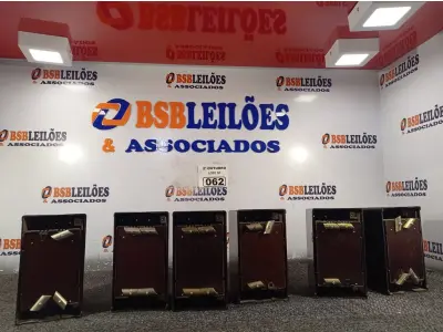 LOTE 062 - 06 CHAVES SECCIONADORAS GM 661. (NO ESTADO) ATENÇÃO! FAZER A VISITAÇÃO ANTES DE ARREMATAR, NÃO SABEMOS SE FUNCIONA. LEILÃO NÃO TEM GARANTIA E NEM DEVOLUÇÃO, SUJEITO A POSSÍVEIS AVARIAS VISÍVEIS/OCULTAS E/OU AUSÊNCIA DE COMPONENTES.