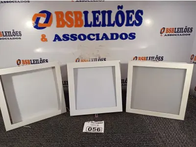 LOTE 056 - 03 LUMINÁRIAS DE EMBUTIR. (NO ESTADO) ATENÇÃO! FAZER A VISITAÇÃO ANTES DE ARREMATAR, NÃO SABEMOS SE FUNCIONA. LEILÃO NÃO TEM GARANTIA E NEM DEVOLUÇÃO, SUJEITO A POSSÍVEIS AVARIAS VISÍVEIS/OCULTAS E/OU AUSÊNCIA DE COMPONENTES.