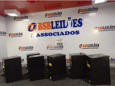LOTE 062 - 06 CHAVES SECCIONADORAS GM 661. (NO ESTADO) ATENÇÃO! FAZER A VISITAÇÃO ANTES DE ARREMATAR, NÃO SABEMOS SE FUNCIONA. LEILÃO NÃO TEM GARANTIA E NEM DEVOLUÇÃO, SUJEITO A POSSÍVEIS AVARIAS VISÍVEIS/OCULTAS E/OU AUSÊNCIA DE COMPONENTES.