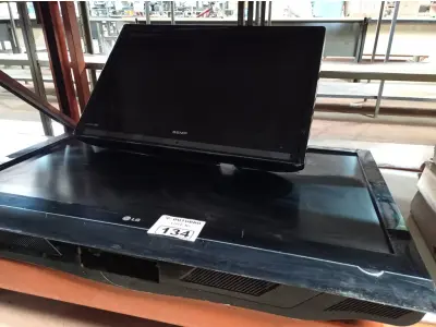 LOTE 134 - 02 TV’S MARCAS E MODELOS DIVERSOS PARA RETIRADA DE PEÇAS. (NO ESTADO) ATENÇÃO! FAZER A VISITAÇÃO ANTES DE ARREMATAR, NÃO SABEMOS SE FUNCIONA. LEILÃO NÃO TEM GARANTIA E NEM DEVOLUÇÃO, SUJEITO A POSSÍVEIS AVARIAS VISÍVEIS/OCULTAS E/OU AUSÊNCIA DE COMPONENTES.