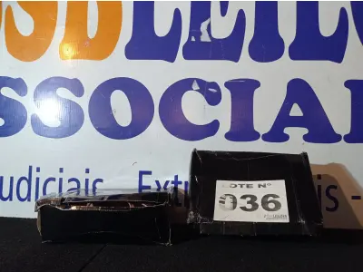 LOTE 036 - 02 – PARES DE CALÇADOS FEMININO Nº 35 (NO ESTADO, NÃO SABEMOS SE FUNCIONA. LEILÃO NÃO TEM GARANTIA E NEM DEVOLUÇÃO, SUJEITO A POSSÍVEIS AVARIAS VISÍVEIS/OCULTAS E/OU AUSÊNCIA DE COMPONENTES)