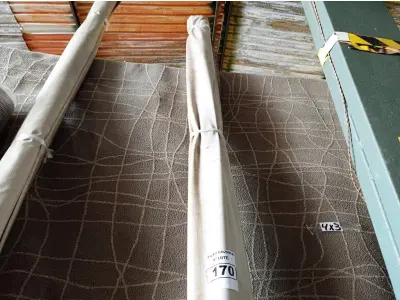 LOTE 170 - 01 TOLDO ESTILO CORTINA MEDINDO 310CMX400CM (CXA). (NO ESTADO, NÃO SABEMOS SE FUNCIONA. LEILÃO NÃO TEM GARANTIA E NEM DEVOLUÇÃO).