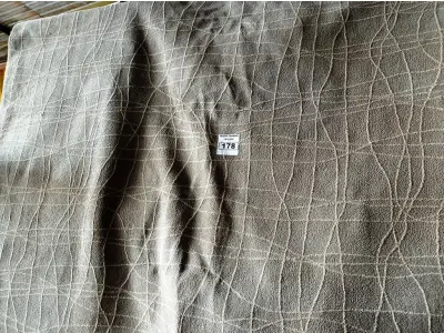 LOTE 178 - 01 TAPETE MEDINDO 400CMX300CM. (NO ESTADO, NÃO SABEMOS SE FUNCIONA. LEILÃO NÃO TEM GARANTIA E NEM DEVOLUÇÃO).