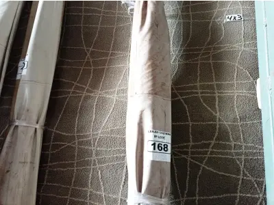 LOTE 168 - 01 TOLDO ESTILO CORTINA MEDINDO 290CMX400CM (CXA). (NO ESTADO, NÃO SABEMOS SE FUNCIONA. LEILÃO NÃO TEM GARANTIA E NEM DEVOLUÇÃO).