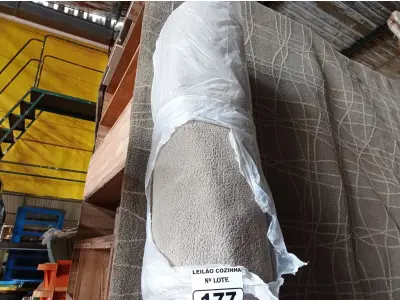 LOTE 177 - 01 TAPETE MEDINDO 400CMX300CM. (NO ESTADO, NÃO SABEMOS SE FUNCIONA. LEILÃO NÃO TEM GARANTIA E NEM DEVOLUÇÃO).