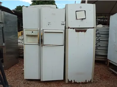 LOTE 346 - 02 GELADEIRAS MARCAS E MODELOS DIVERSOS PARA RETIRADA DE PEÇAS. (NO ESTADO) ATENÇÃO! FAZER A VISITAÇÃO ANTES DE ARREMATAR, NÃO SABEMOS SE FUNCIONA. LEILÃO NÃO TEM GARANTIA E NEM DEVOLUÇÃO, SUJEITO A POSSÍVEIS AVARIAS VISÍVEIS/OCULTAS E/OU AUSÊNCIA DE COMPONENTES.