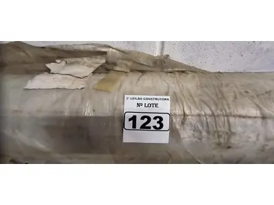 LOTE 123 - 02 ROLOS DE MANTAS REINFORCE MADE USA 3,00M X 10,00MPOLIOLEFINAS TERMOPLASTICA FLEXIVEL (NO ESTADO)