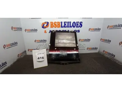 01 REFLETOR 400W MARCA EXPOLUMEN. (NO ESTADO) ATENÇÃO! FAZER A VISITAÇÃO ANTES DE ARREMATAR, NÃO SABEMOS SE FUNCIONA, LEILÃO NÃO TEM GARANTIA E NEM DEVOLUÇÃO, SUJEITO A POSSÍVEIS AVARIAS VISÍVEIS/OCULTAS E/OU AUSÊNCIA DE COMPONENTES.