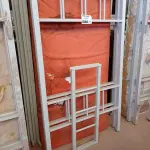 LOTE 580 - 01 CAMA BELICHE EM METAL. (NO ESTADO, LEILÃO NÃO TEM GARANTIA E NEM DEVOLUÇÃO, SUJEITO A POSSÍVEIS AVARIAS VISÍVEIS/OCULTAS E/OU AUSÊNCIA DE COMPONENTES).