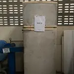 LOTE 576 - REFRIGERADOR (SUCATA). (UNIDADE: B-049 - ARACAJU/SE - LOCAL DE RETIRADA: AVENIDA TANCREDO NEVES 5857, BAIRRO JABUTIANA - ARACAJU/SE - CEP: 49.085-000)