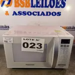 LOTE 023 - 01 - MICRO-ONDAS PANASONIC 21 LITROS 110VOLTS (NO ESTADO, NÃO SABEMOS SE FUNCIONA. LEILÃO NÃO TEM GARANTIA E NEM DEVOLUÇÃO, SUJEITO A POSSÍVEIS AVARIAS VISÍVEIS/OCULTAS E/OU AUSÊNCIA DE COMPONENTES)