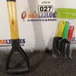 LOTE 027 - 01 CONJUNTO PARA JARDINAGEM E 01 MINI PÁ PARA ACAMPAMENTO. (NO ESTADO) ATENÇÃO! FAZER A VISITAÇÃO ANTES DE ARREMATAR, NÃO SABEMOS SE FUNCIONA. LEILÃO NÃO TEM GARANTIA E NEM DEVOLUÇÃO, SUJEITO A POSSÍVEIS AVARIAS VISÍVEIS/OCULTAS E/OU AUSÊNCIA DE COMPONENTES.