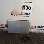 LOTE 030 - 01 TABLET SAMSUNG COM CABO. (NO ESTADO) ATENÇÃO! FAZER A VISITAÇÃO ANTES DE ARREMATAR, NÃO SABEMOS SE FUNCIONA. LEILÃO NÃO TEM GARANTIA E NEM DEVOLUÇÃO, SUJEITO A POSSÍVEIS AVARIAS VISÍVEIS/OCULTAS E/OU AUSÊNCIA DE COMPONENTES.