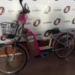 LOTE 029 - 01 BICICLETA ELÉTRICA 48V. (NO ESTADO) ATENÇÃO! FAZER A VISITAÇÃO ANTES DE ARREMATAR, NÃO SABEMOS SE FUNCIONA. LEILÃO NÃO TEM GARANTIA E NEM DEVOLUÇÃO, SUJEITO A POSSÍVEIS AVARIAS VISÍVEIS/OCULTAS E/OU AUSÊNCIA DE COMPONENTES.