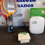 LOTE 025 - 01 CENTRAL, 01 TECLADO DE ALARME E 05 RAQUETES MATA MOSQUITO. (NO ESTADO) ATENÇÃO! FAZER A VISITAÇÃO ANTES DE ARREMATAR, NÃO SABEMOS SE FUNCIONA. LEILÃO NÃO TEM GARANTIA E NEM DEVOLUÇÃO, SUJEITO A POSSÍVEIS AVARIAS VISÍVEIS/OCULTAS E/OU AUSÊNCIA DE COMPONENTES.