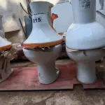 LOTE 015 - 01 LOTE COM 04 VASOS SANITÁRIOS (NO ESTADO, NÃO SABEMOS SE FUNCIONA. LEILÃO NÃO TEM GARANTIA E NEM DEVOLUÇÃO).