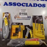 LOTE 015 - 01 KIT PARA JARDINAGEM. (NO ESTADO) ATENÇÃO! FAZER A VISITAÇÃO ANTES DE ARREMATAR, NÃO SABEMOS SE FUNCIONA. LEILÃO NÃO TEM GARANTIA E NEM DEVOLUÇÃO, SUJEITO A POSSÍVEIS AVARIAS VISÍVEIS/OCULTAS E/OU AUSÊNCIA DE COMPONENTES.