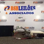 LOTE 001 - 01 RÁDIO COMUNICADOR E 01 QUADRO DE COMANDO ELÉTRICO. (NO ESTADO) ATENÇÃO! FAZER A VISITAÇÃO ANTES DE ARREMATAR, NÃO SABEMOS SE FUNCIONA. LEILÃO NÃO TEM GARANTIA E NEM DEVOLUÇÃO, SUJEITO A POSSÍVEIS AVARIAS VISÍVEIS/OCULTAS E/OU AUSÊNCIA DE COMPONENTES.