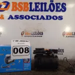 LOTE 008 - 01 COMPRESSOR DE AR PORTÁTIL 12V. (NO ESTADO) ATENÇÃO! FAZER A VISITAÇÃO ANTES DE ARREMATAR, NÃO SABEMOS SE FUNCIONA. LEILÃO NÃO TEM GARANTIA E NEM DEVOLUÇÃO, SUJEITO A POSSÍVEIS AVARIAS VISÍVEIS/OCULTAS E/OU AUSÊNCIA DE COMPONENTES.