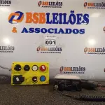 LOTE 001 - 01 RÁDIO COMUNICADOR E 01 QUADRO DE COMANDO ELÉTRICO. (NO ESTADO) ATENÇÃO! FAZER A VISITAÇÃO ANTES DE ARREMATAR, NÃO SABEMOS SE FUNCIONA. LEILÃO NÃO TEM GARANTIA E NEM DEVOLUÇÃO, SUJEITO A POSSÍVEIS AVARIAS VISÍVEIS/OCULTAS E/OU AUSÊNCIA DE COMPONENTES.