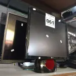 LOTE 061 - 03 MONITORES MARCAS E MODELOS DIVERSOS PARA RETIRADA DE PEÇAS. (NO ESTADO) ATENÇÃO! FAZER A VISITAÇÃO ANTES DE ARREMATAR, NÃO SABEMOS SE FUNCIONA. LEILÃO NÃO TEM GARANTIA E NEM DEVOLUÇÃO, SUJEITO A POSSÍVEIS AVARIAS VISÍVEIS/OCULTAS E/OU AUSÊNCIA DE COMPONENTES.