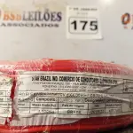 LOTE 175 - 01 ROLO DE CABO FLEXÍVEL 100M 1X4MM NA COR VERMELHA(NOVO). (NO ESTADO) ATENÇÃO! FAZER A VISITAÇÃO ANTES DE ARREMATAR, NÃO SABEMOS SE FUNCIONA. LEILÃO NÃO TEM GARANTIA E NEM DEVOLUÇÃO, SUJEITO A POSSÍVEIS AVARIAS VISÍVEIS/OCULTAS E/OU AUSÊNCIA DE COMPONENTES.